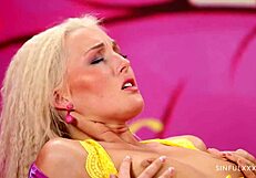 Hairy and wet: Pussy licking and deepthroat