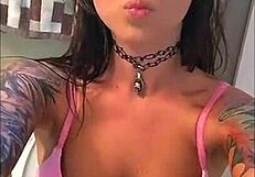 Here you go get the newest selling glamour pin-up Felicity Feline’s sexy outdoor in HD