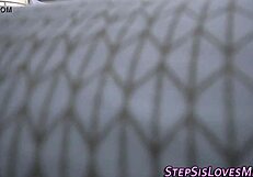Amateur teen gives handjob