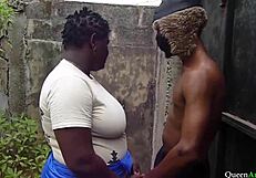 Hey Security Guard, fuck this curvy girl in the open air
