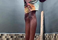 Gay barefoot amateur muscular workout session