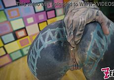 Hardcore POV sex with a tattooed girl – Man inserts his cock into her ass then the girl climaxes and he ejacs on her pussy