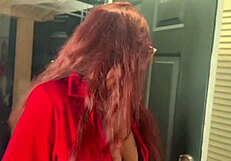Big booty slut takes a huge cumshooting on her juicy rear end
