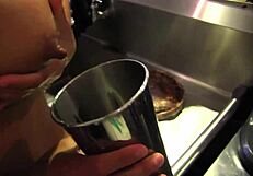 Bisexuality kitchen intercourse revealed by cunnilingus and pussy eating