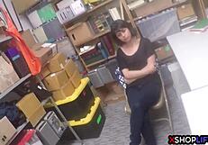 A security guard seduces a hot teen to avoid going to jail.