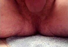 Married couple’s first experience with cum on xnxx.