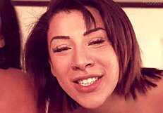 Valentina Jewels and girl crush: hot lesbian scene with curvy brunette