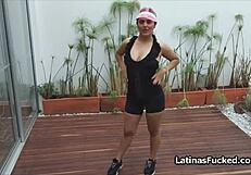 Amateur cam girl Camila's sensual performance on casting