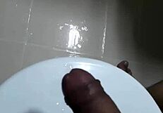 Gay porn with Gayvietnam stars: The top is a big and hungry guy