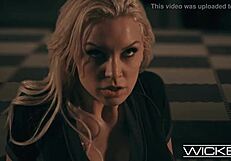 Superhot cosplay babes in wicked positions and scenes