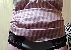 Beautiful woman’s fetish for sniffing panties is revealed