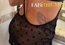 Curvy MILF's solo session with her favorite toy