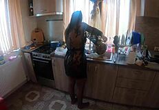 Tall housewife's kitchen adventures with an amateur slut
