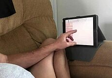 Close up of an amateur masturbating on xvideos