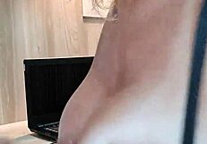 Beautiful blonde gets a real orgasm with cum bubbles