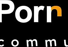 Futa Elsa fingered and banged Anna in a steamy Frozen parody