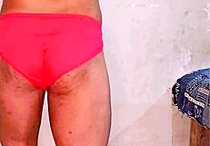 The great strip dance of a Pakistani transvestite kinner