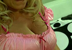 The pretty woman Jessica Moore has a passionate sex