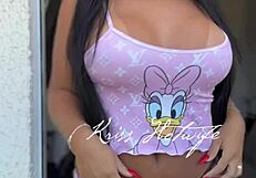 A Vizinha Strips Naked Waiting for You at Top Fan Club