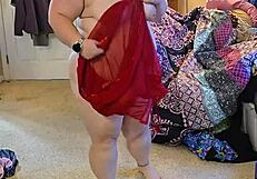 bbw in lingerie doin’ a striptease, oops forgot the moves