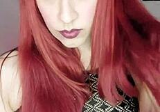 Argentinian Redhead Gets Hot from Nudes and Uses Plug for Roleplay