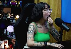 Smashing Martina Oliveira’s tits in her only nude Xvideos clip